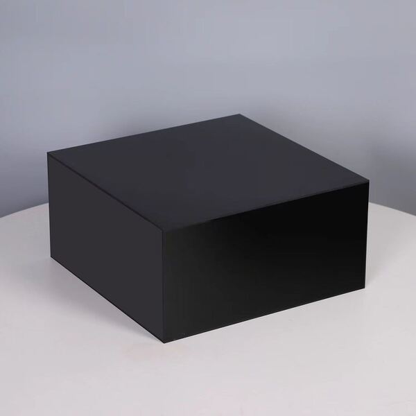 THE ACRYLIC SQUARE CUBE